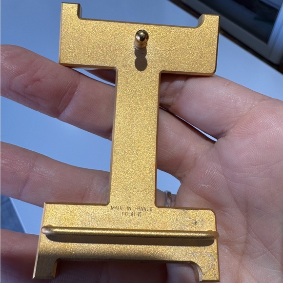 Hermes Paris Made in France. Serial: 105 T TY 040 Belt
48.5 inches (123.19 cm - Picture 2 of 15